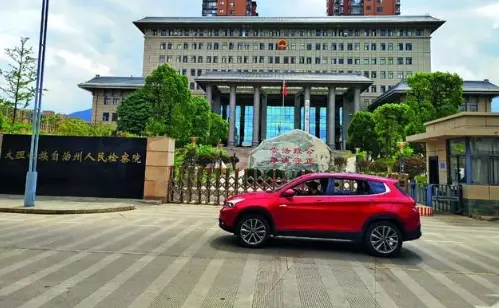 杨徐邱说“判决去掉了我的杀人罪名，但还是保留了强奸罪名。我将继续上诉。”