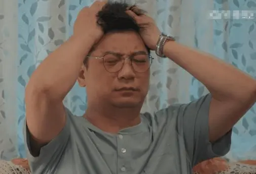 《迎风青春》中只有把青春、活泼和闯祸的特色抓住了，也算是还原剧名了