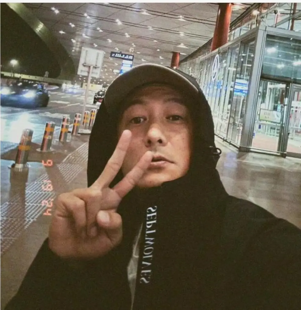 余文乐本人亲自发声否认，强调自己是中国人