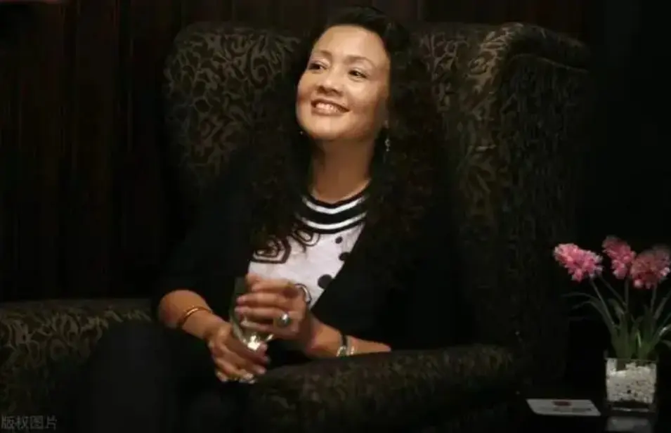 张兰综艺乌龙：娱乐圈的真假美猴王