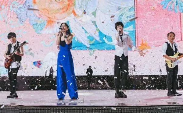 五月天合唱Ella〈五月天〉MV突遭下架！相信音乐回应「真实原因」