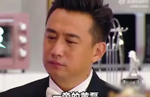 黄磊竟直接伸手指进别人碗里尝味道