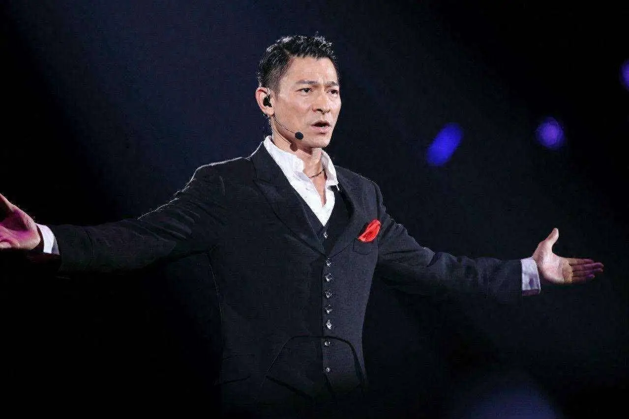 谁的青春DNA又动了？刘德华线上演唱会定档9.25，这次真的爷青回