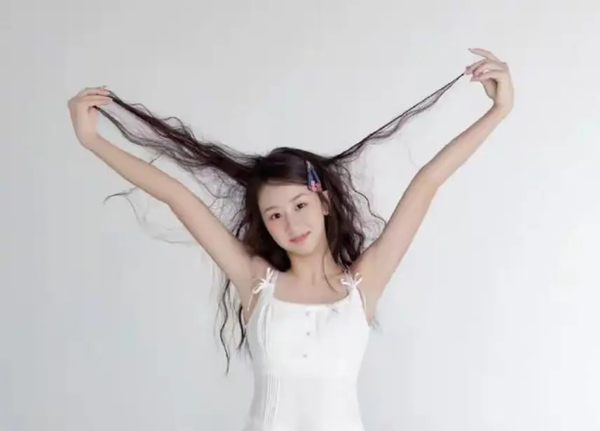 叶一茜高调为 18 岁森碟庆生，曾被指把女儿当假想敌