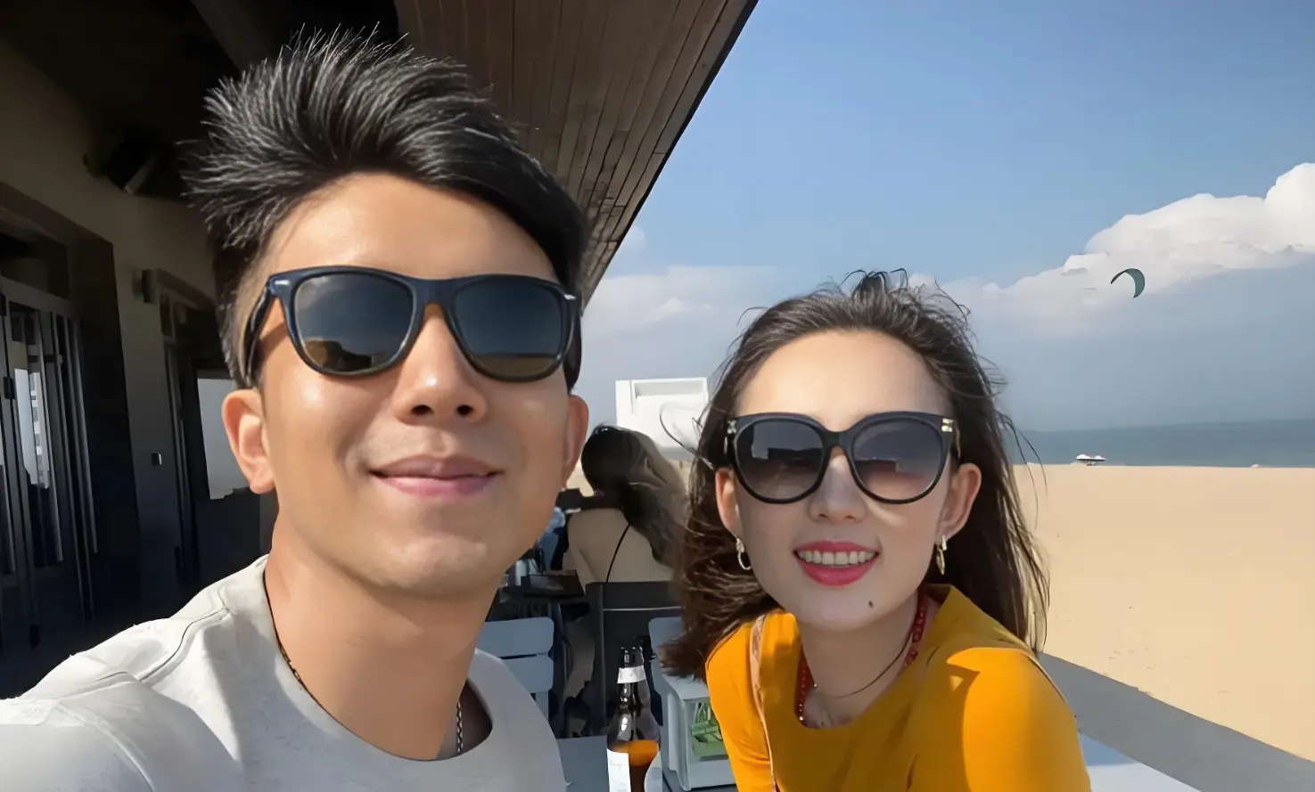 六一撒糖！演员孙绍龙官宣结婚，晒甜蜜合照甜度拉满