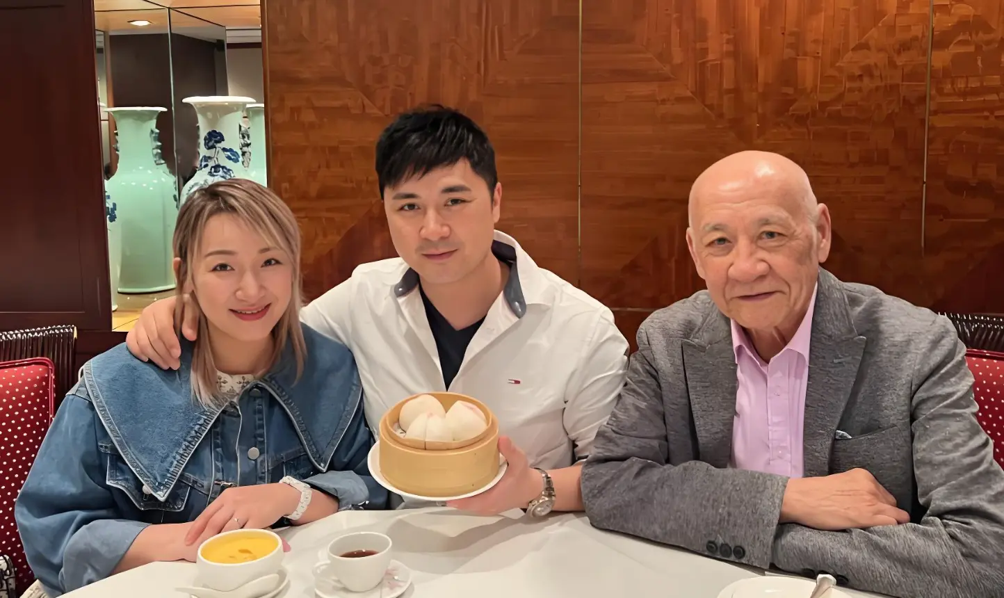 81岁李家鼎忍无可忍，与贪利长子一刀两断