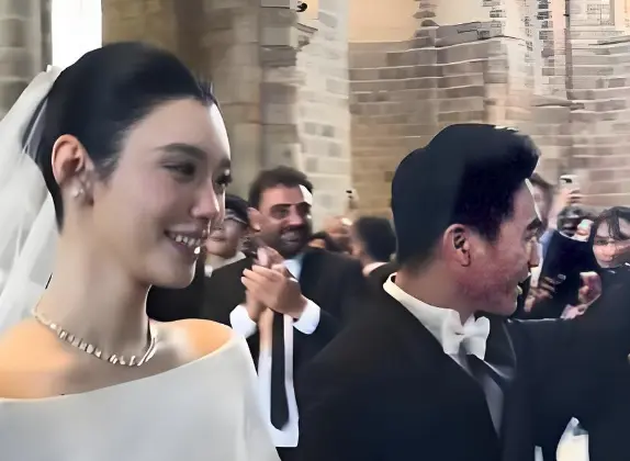 奚梦瑶何猷君婚礼誓词曝光，一句“谢谢”比“我爱你”更戳心