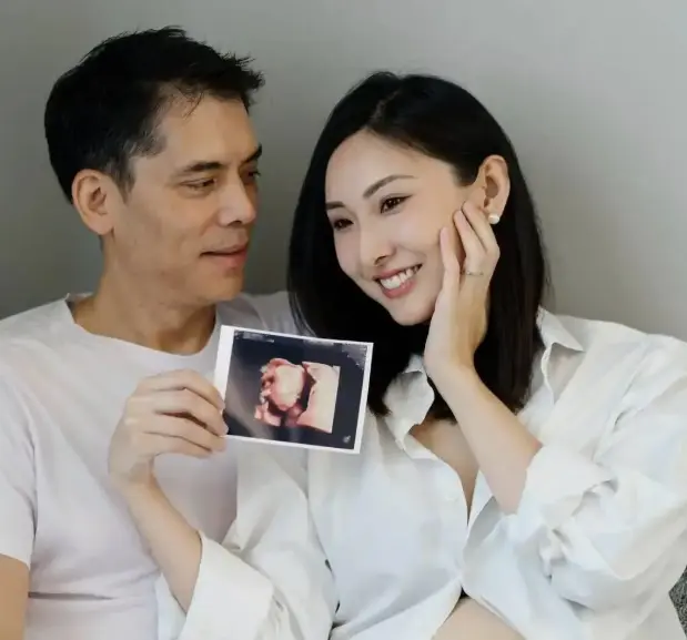 前TVB女星陈约临怀孕五个月 晒孕肚照 因奥运采访翻车后离巢嫁人