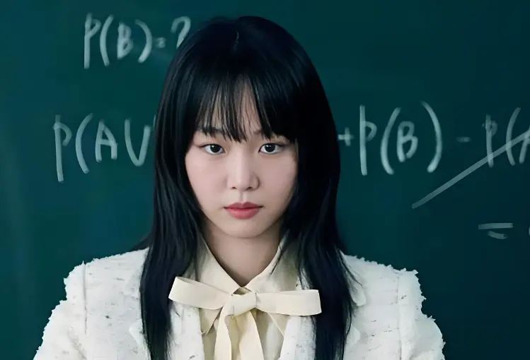 Netflix韩剧《铁拳教育》爆火，女老师被杀情节让人头皮发麻