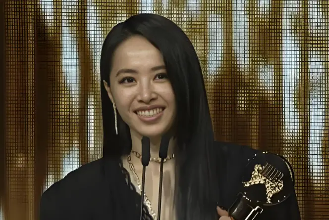19年后蔡依林再拿金曲歌后，她在台上说了一句话，比奖杯还重
